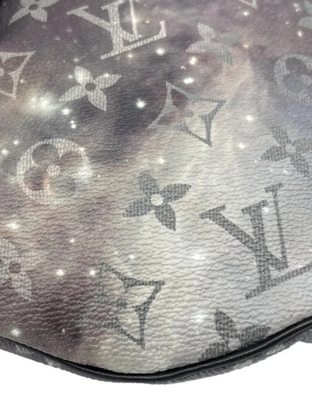 Louis Vuitton  Discovery Monogram Galaxy Bumbag Black